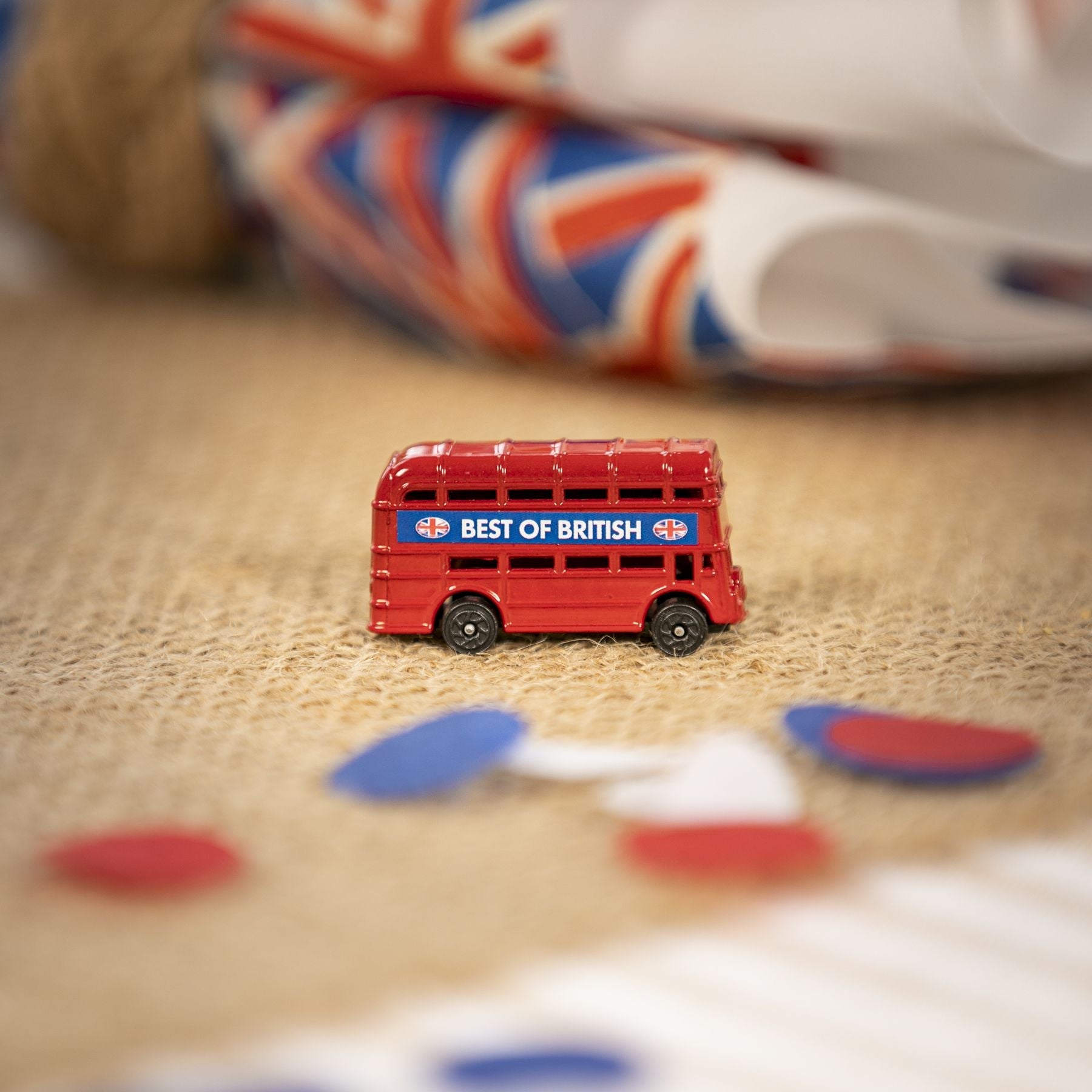 Miniature Red Bus - Tableday