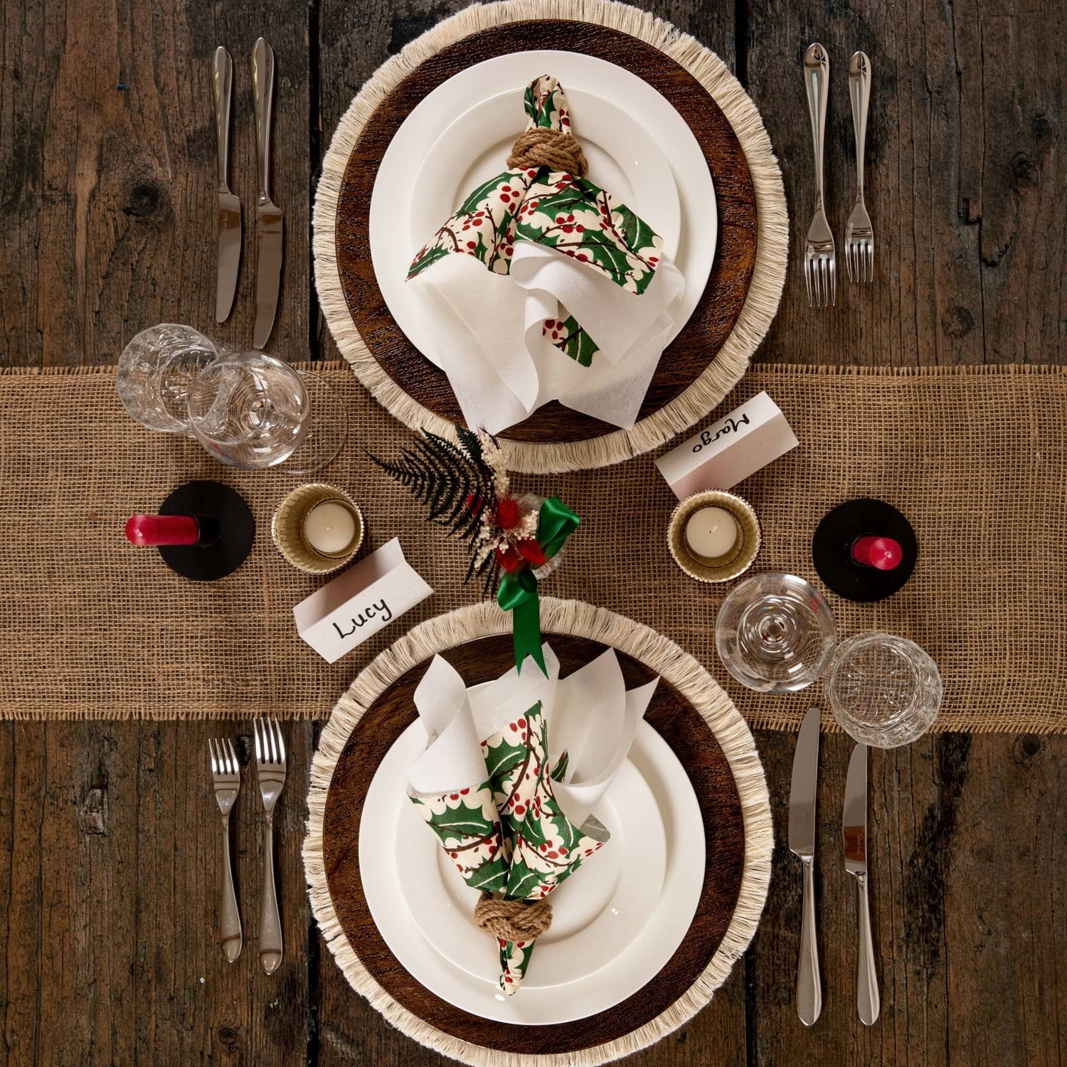 Merry Berry - Rustic Christmas Tablescapes and Tableware
